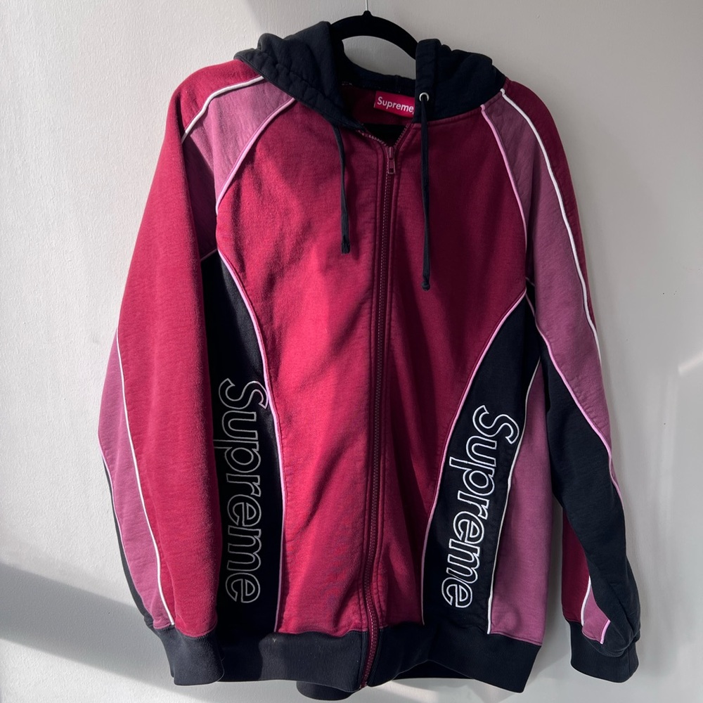 Supreme hoodie